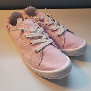 NEW!! Madden Girl Sneakers Pink size 7